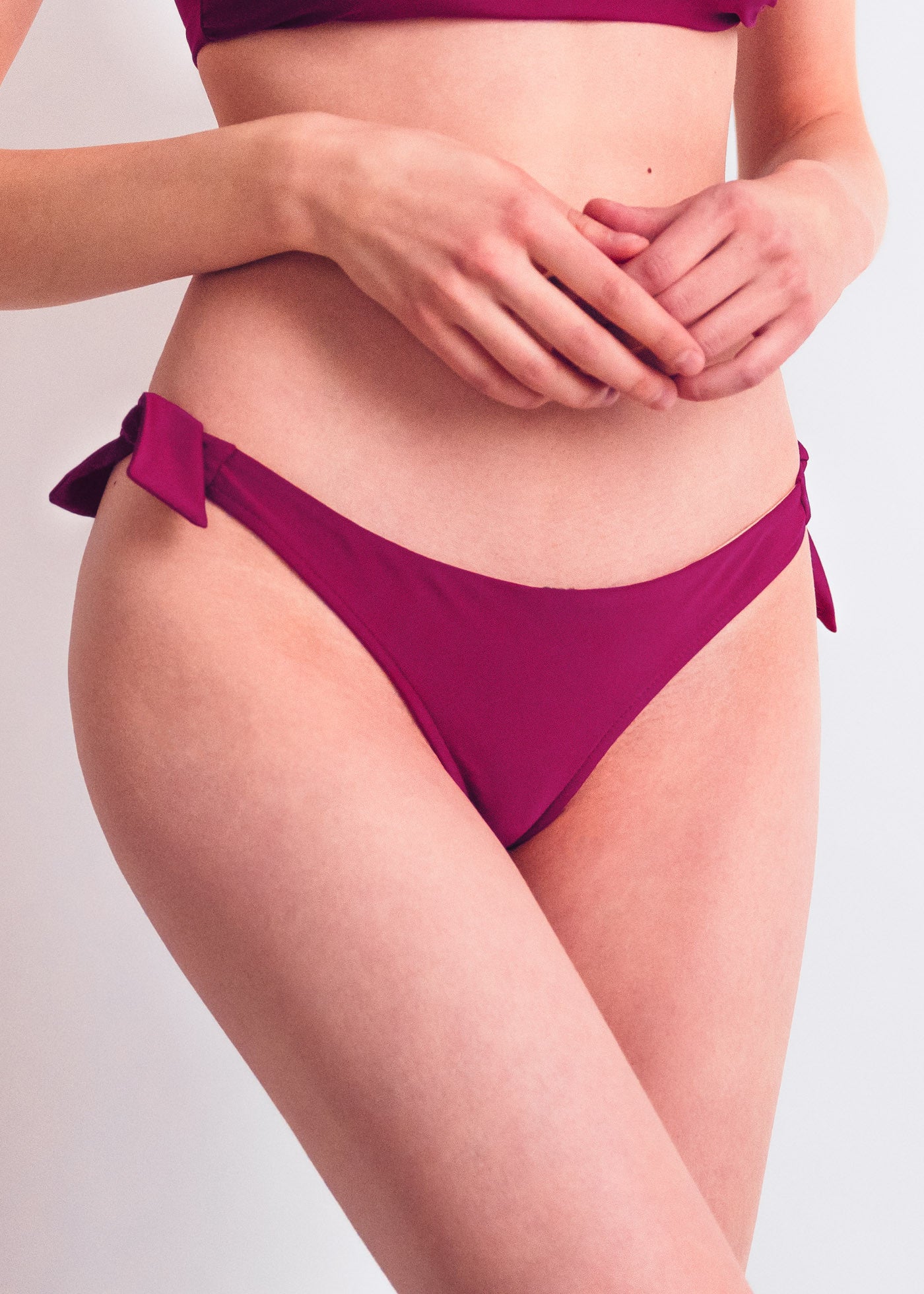 Плавки String на зав'язках