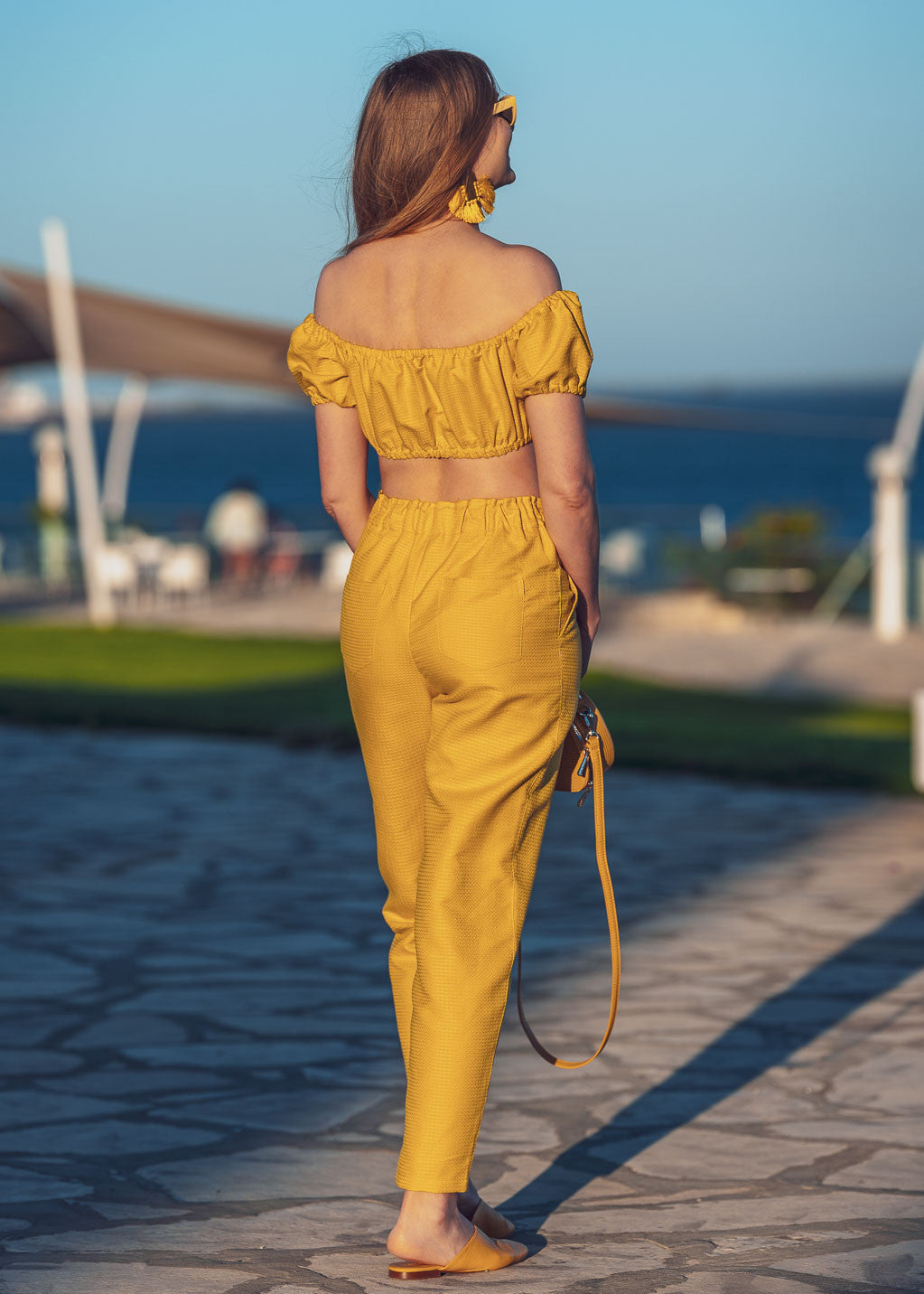 Літній топ з конопляної тканини