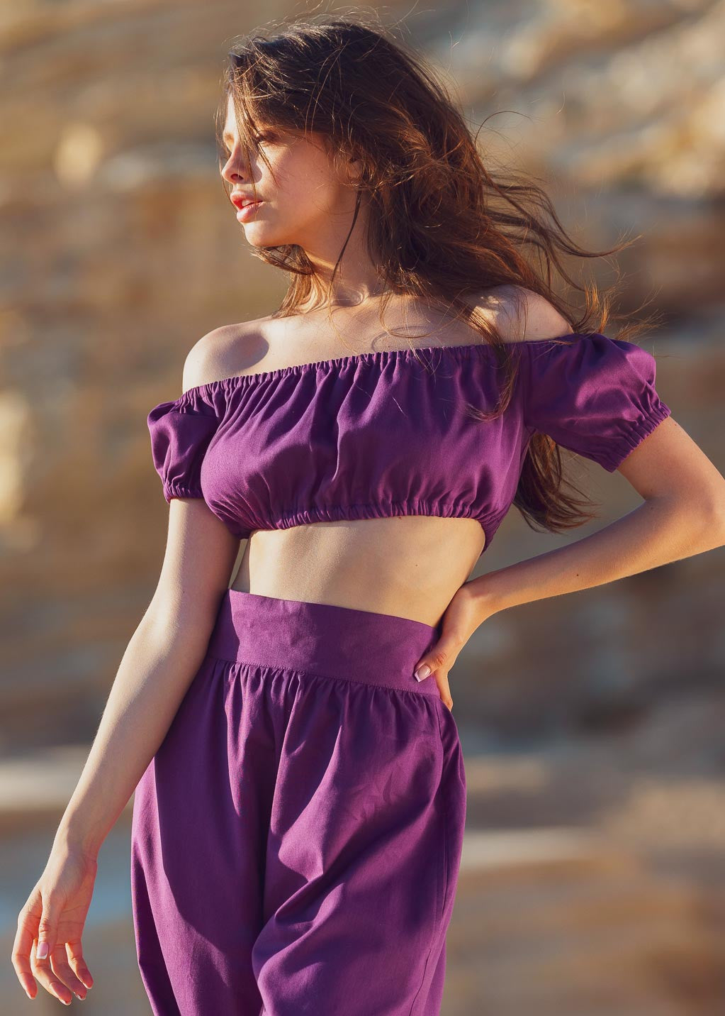 Лляний короткий топ