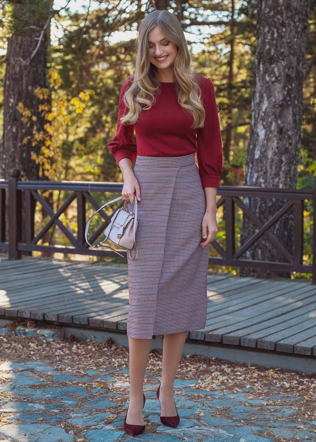 Спідниця з розрізом