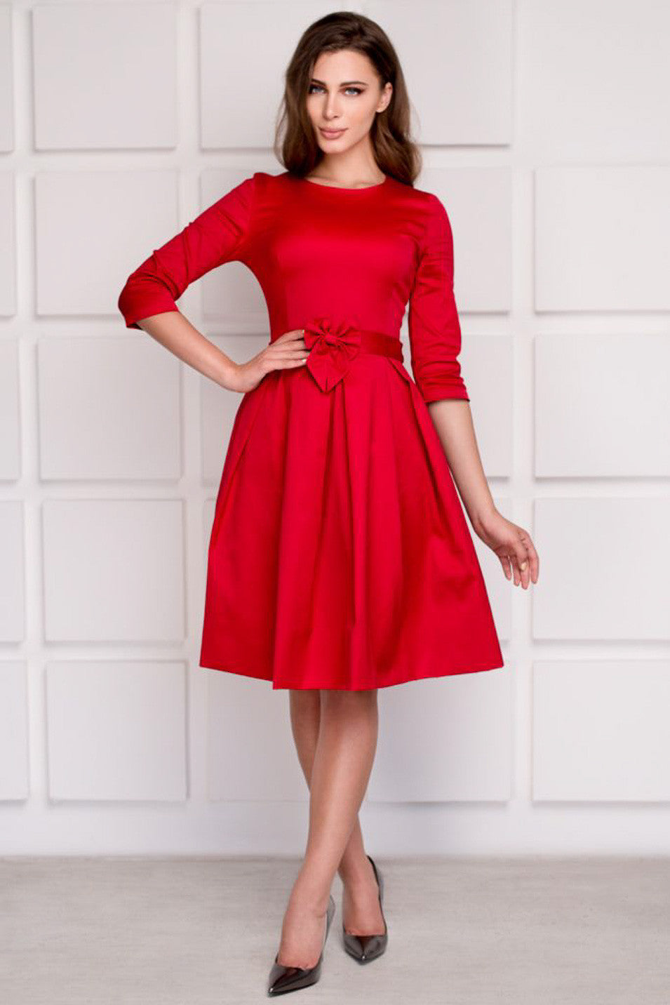 Бавовняна сукня з пишною спідницею