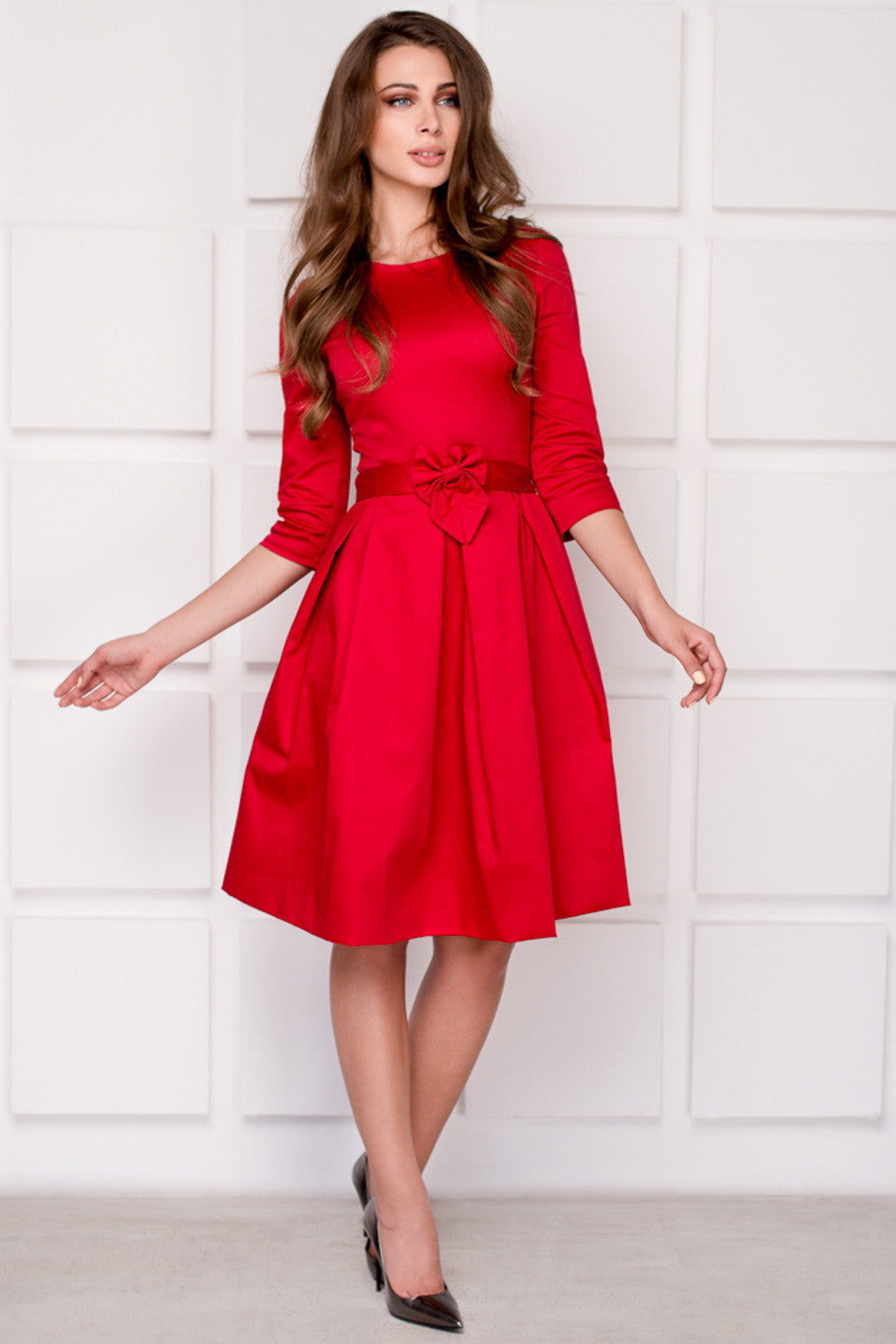 Бавовняна сукня з пишною спідницею