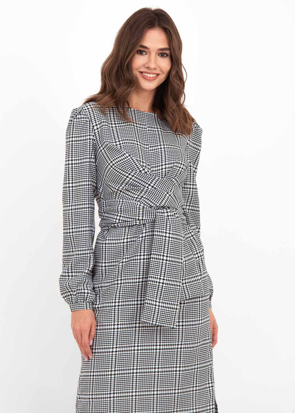 Оригінальна сукня з поясом