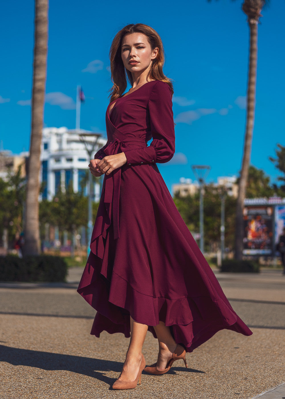 Довга святкова сукня