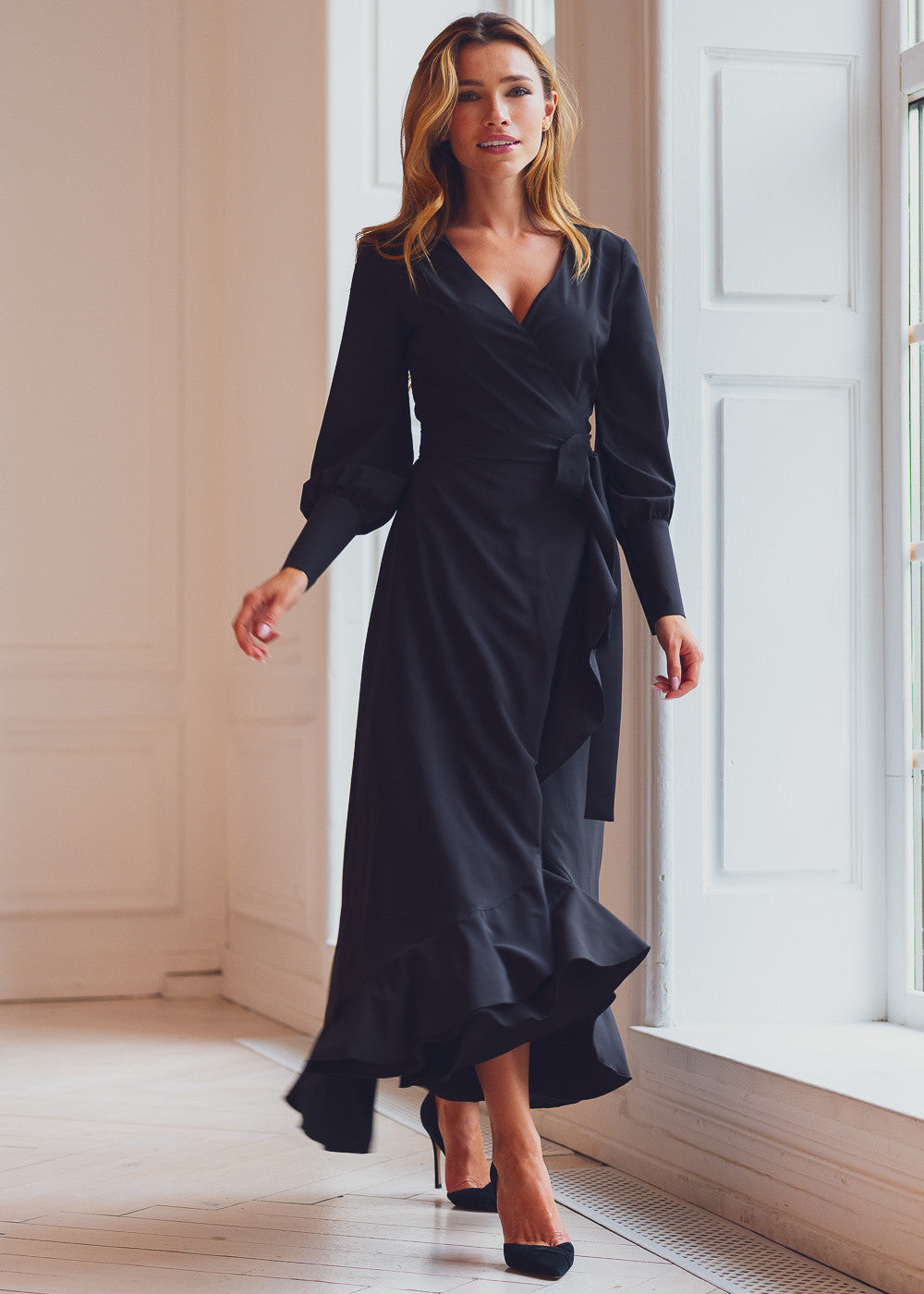 Довга святкова сукня