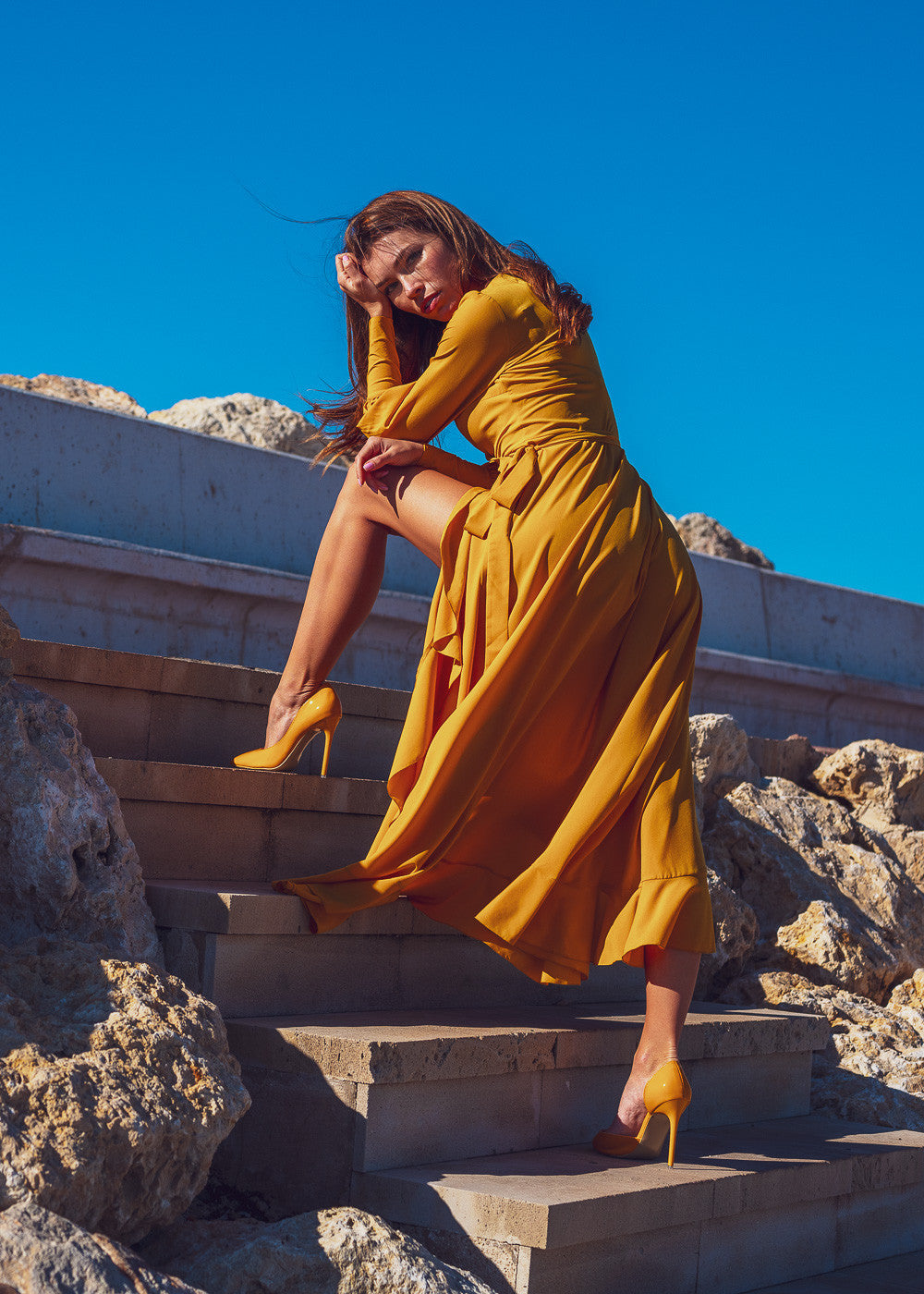 Довга святкова сукня