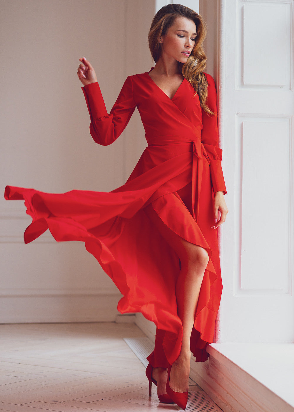 Довга святкова сукня