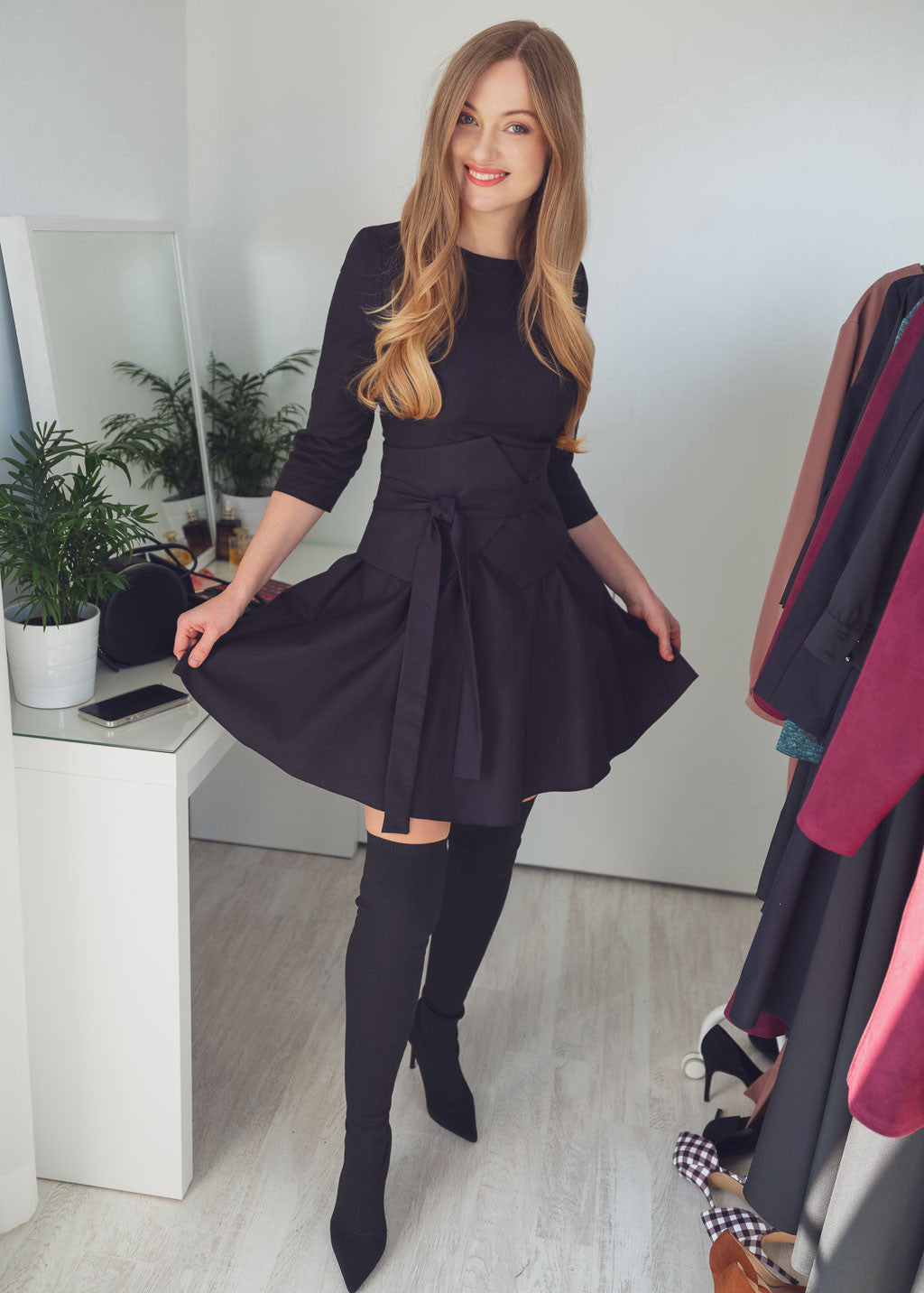 Коротка бавовняна сукня зі спідницею сонце