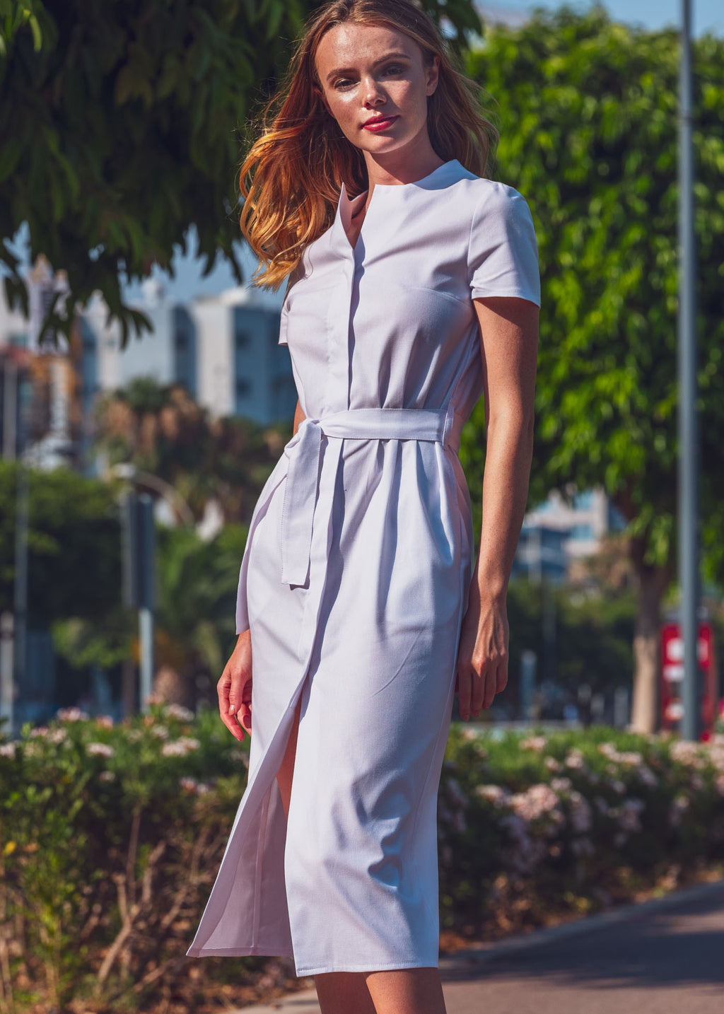 Бавовняна сукня з розрізом