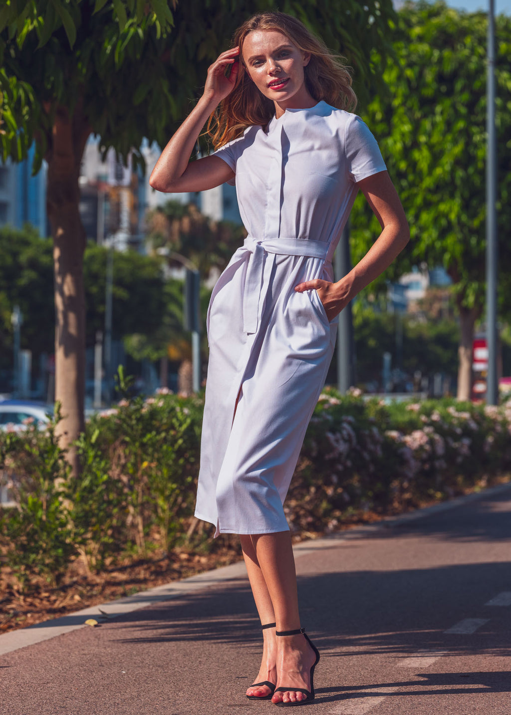 Бавовняна сукня з розрізом