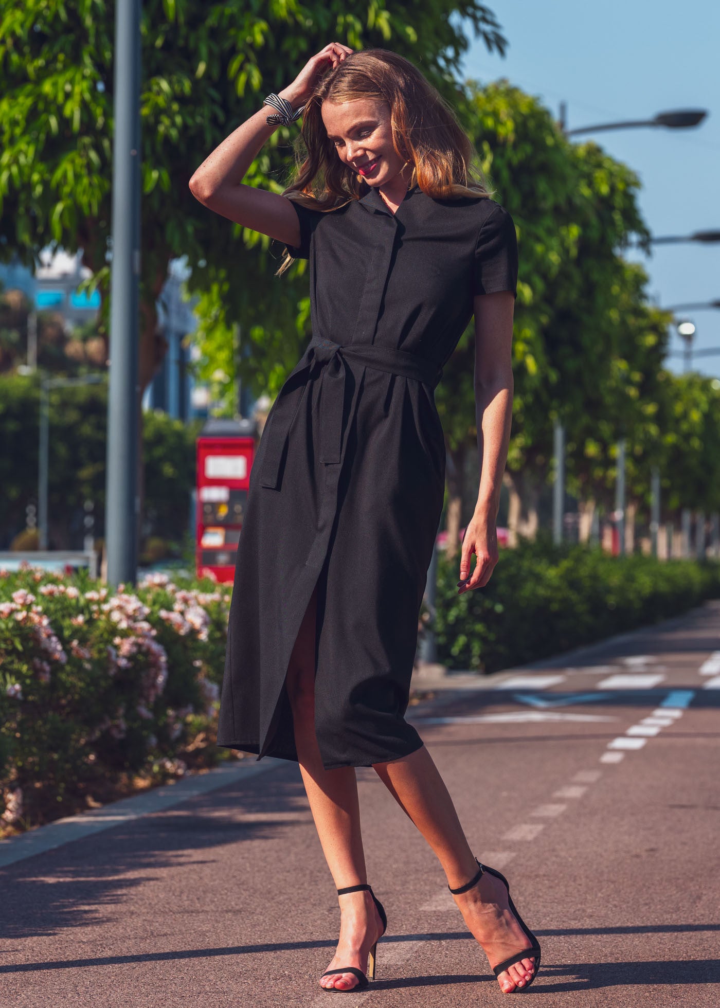 Бавовняна сукня з розрізом