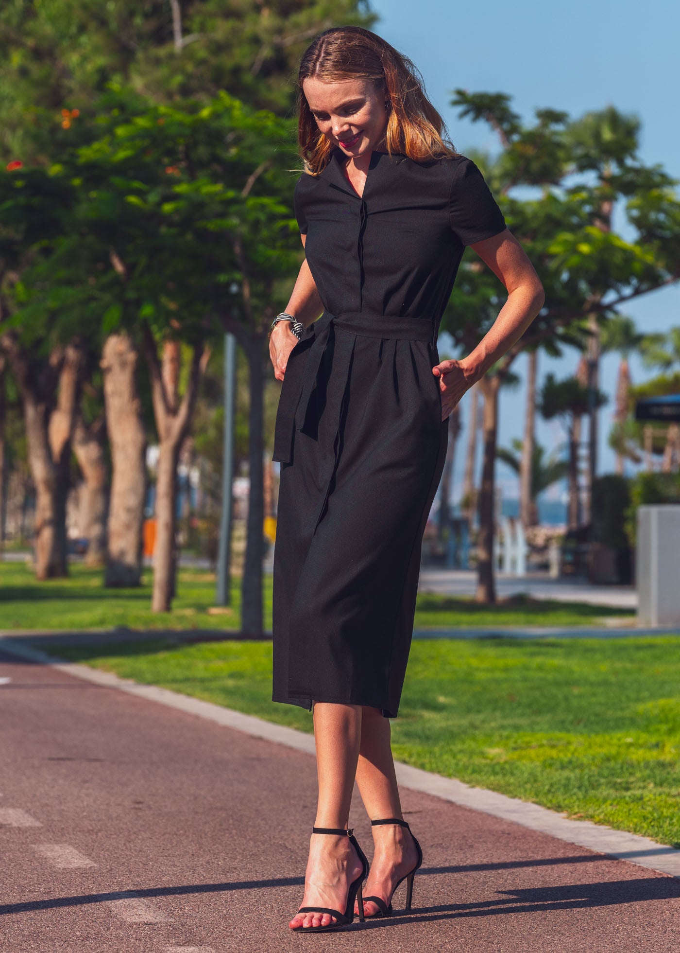 Бавовняна сукня з розрізом