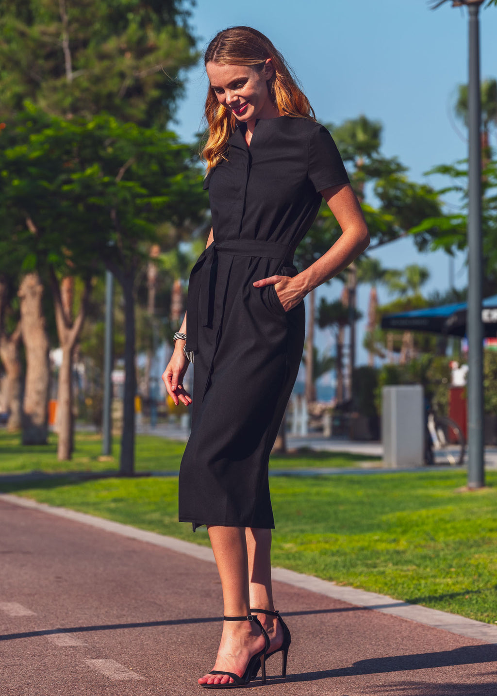 Бавовняна сукня з розрізом