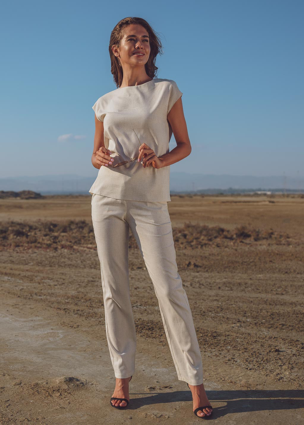 Лляний літній костюм