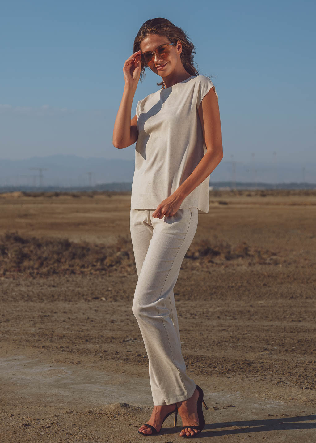 Лляний літній костюм