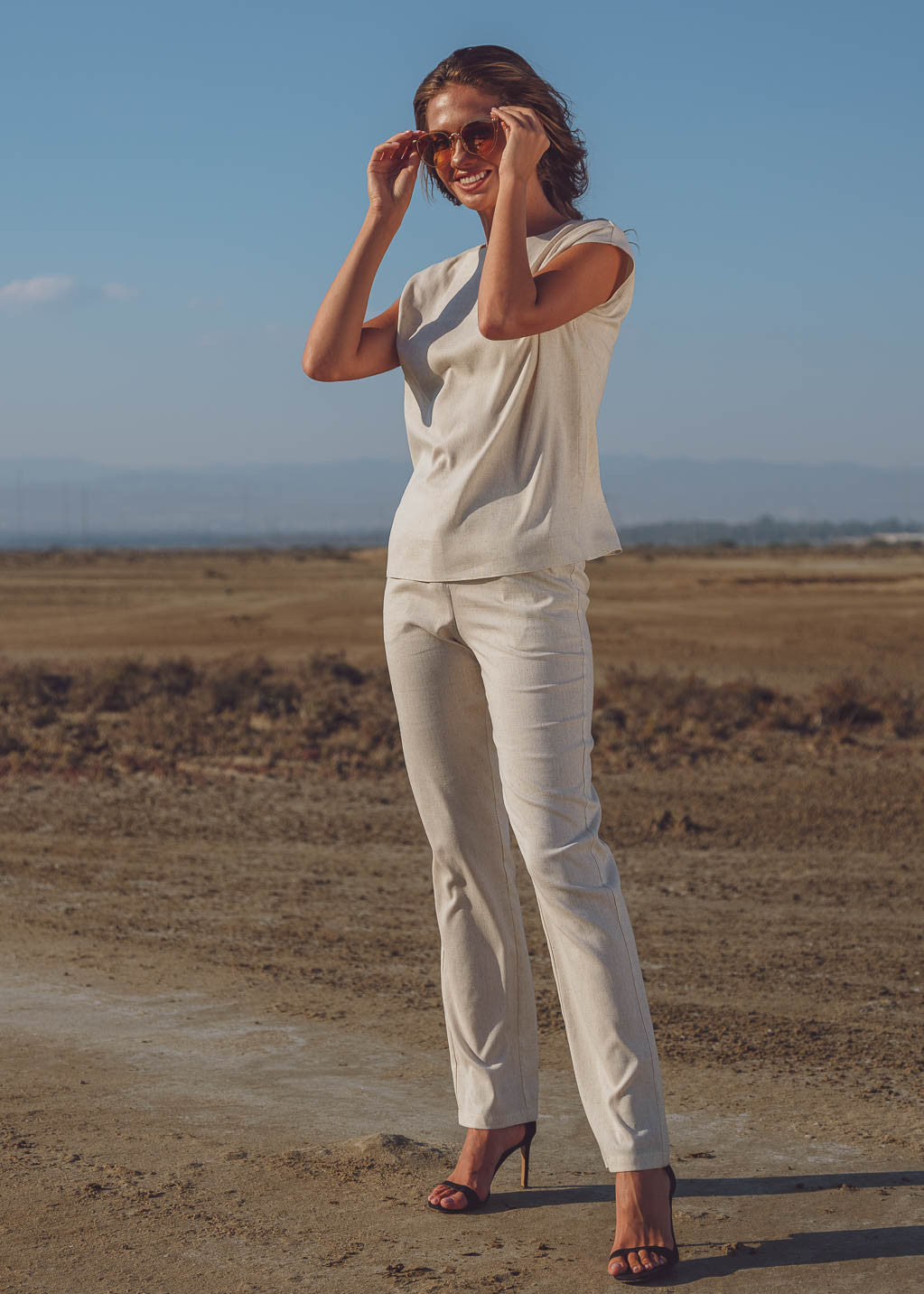 Лляний літній костюм