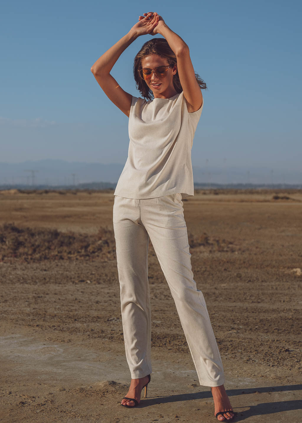 Лляний літній костюм