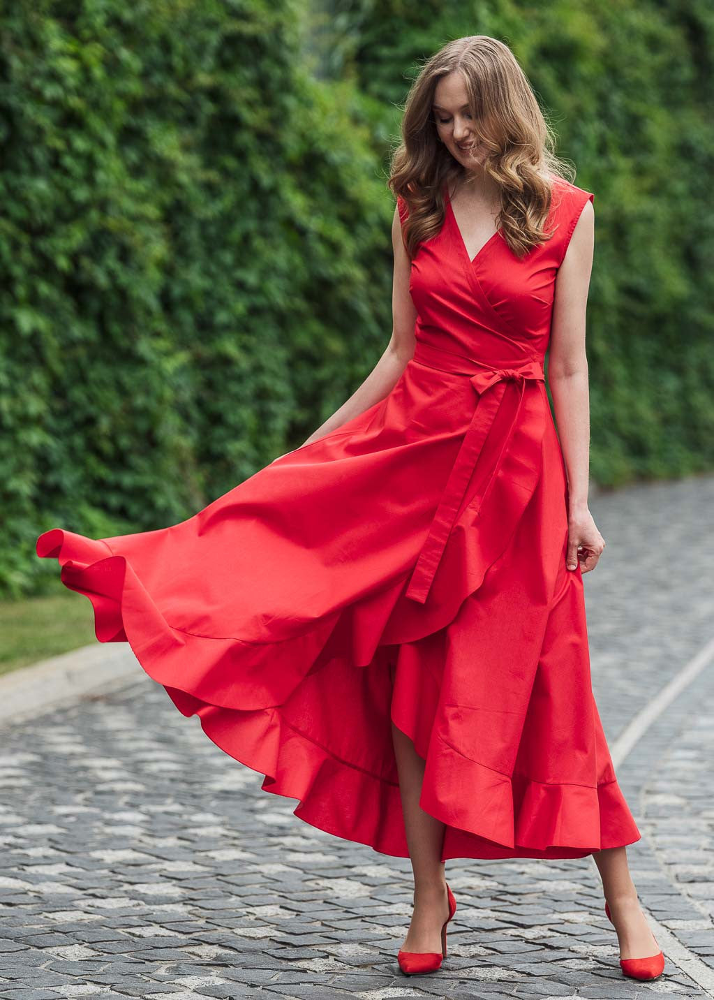 Романтична довга сукня