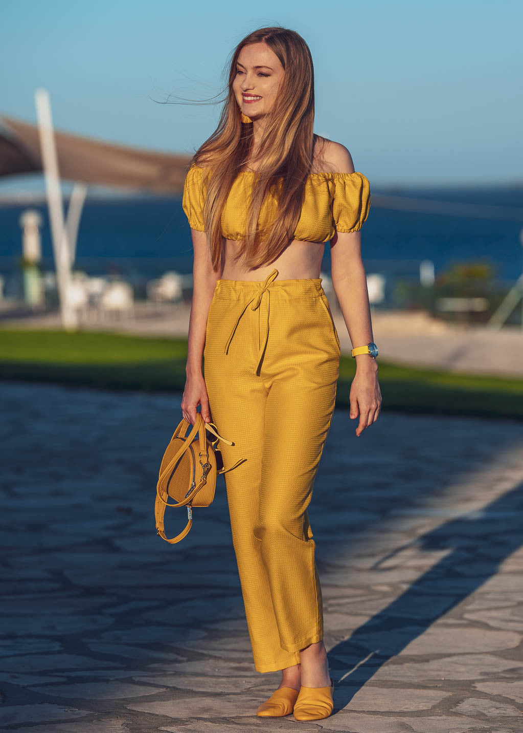 Літній костюм з конопляної тканини