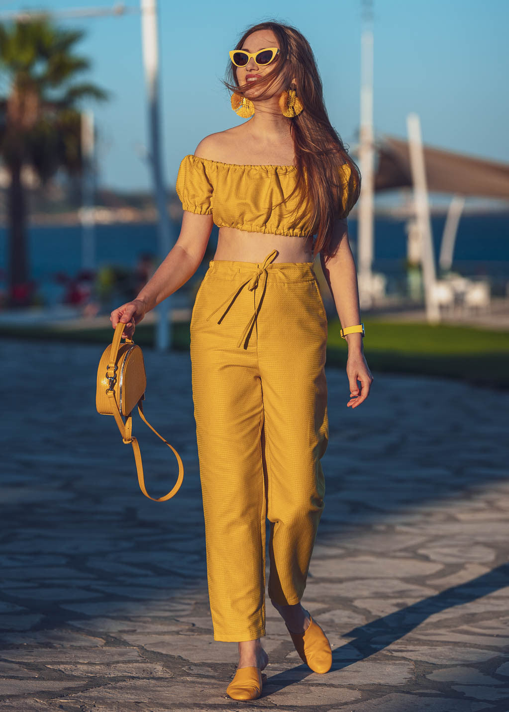 Літній костюм з конопляної тканини