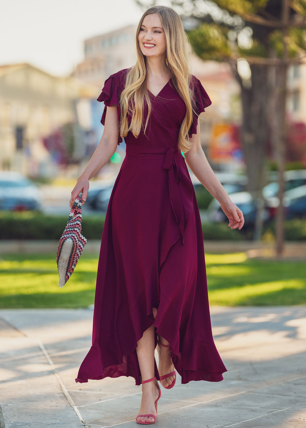 Романтична довга сукня