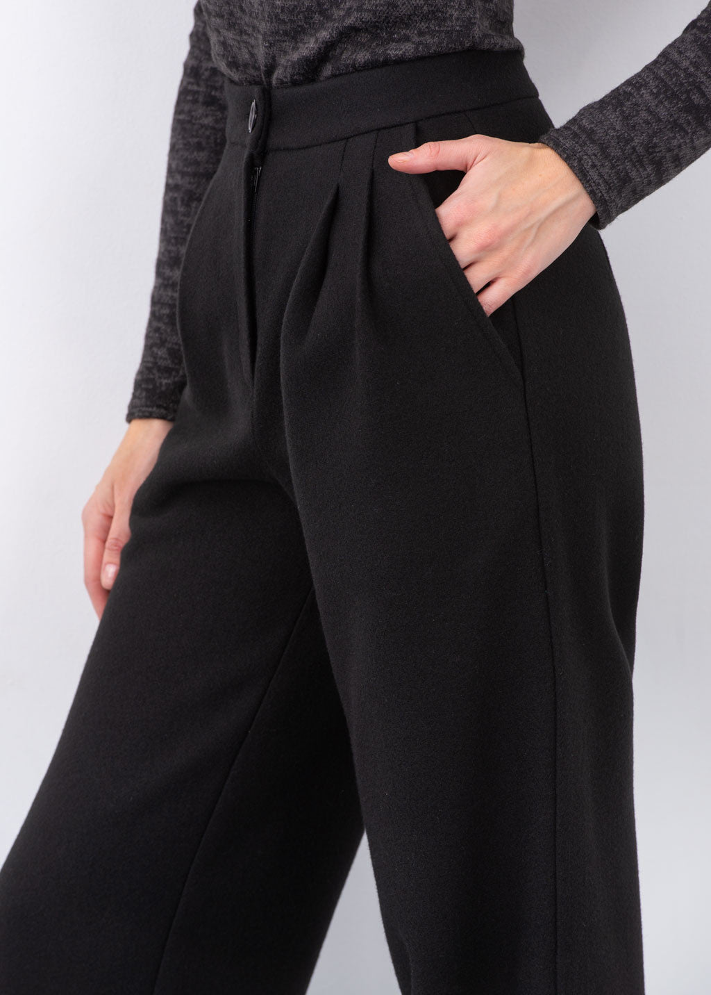 Теплі стильні брюки