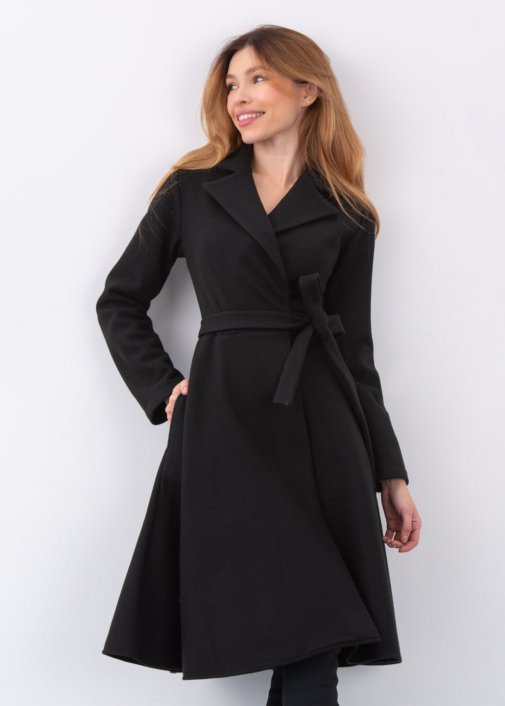 Тепла сукня-пальто на-запах з поясом