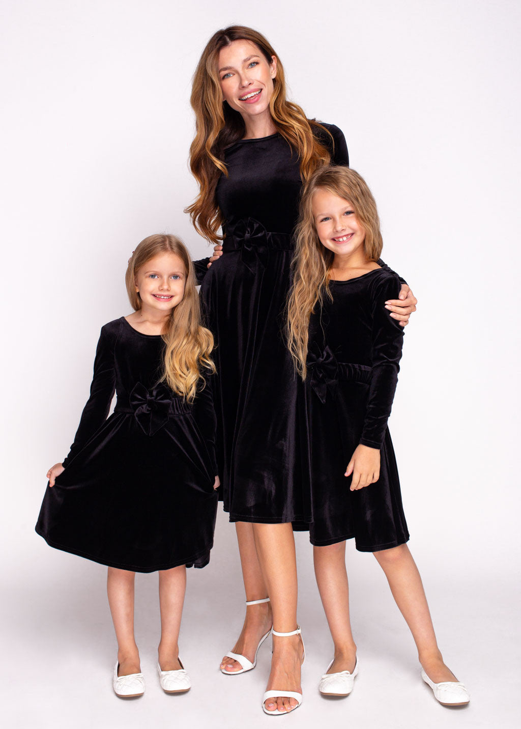 Оксамитова сукня для дівчинки