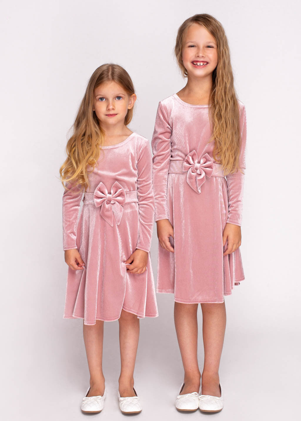 Оксамитова сукня для дівчинки