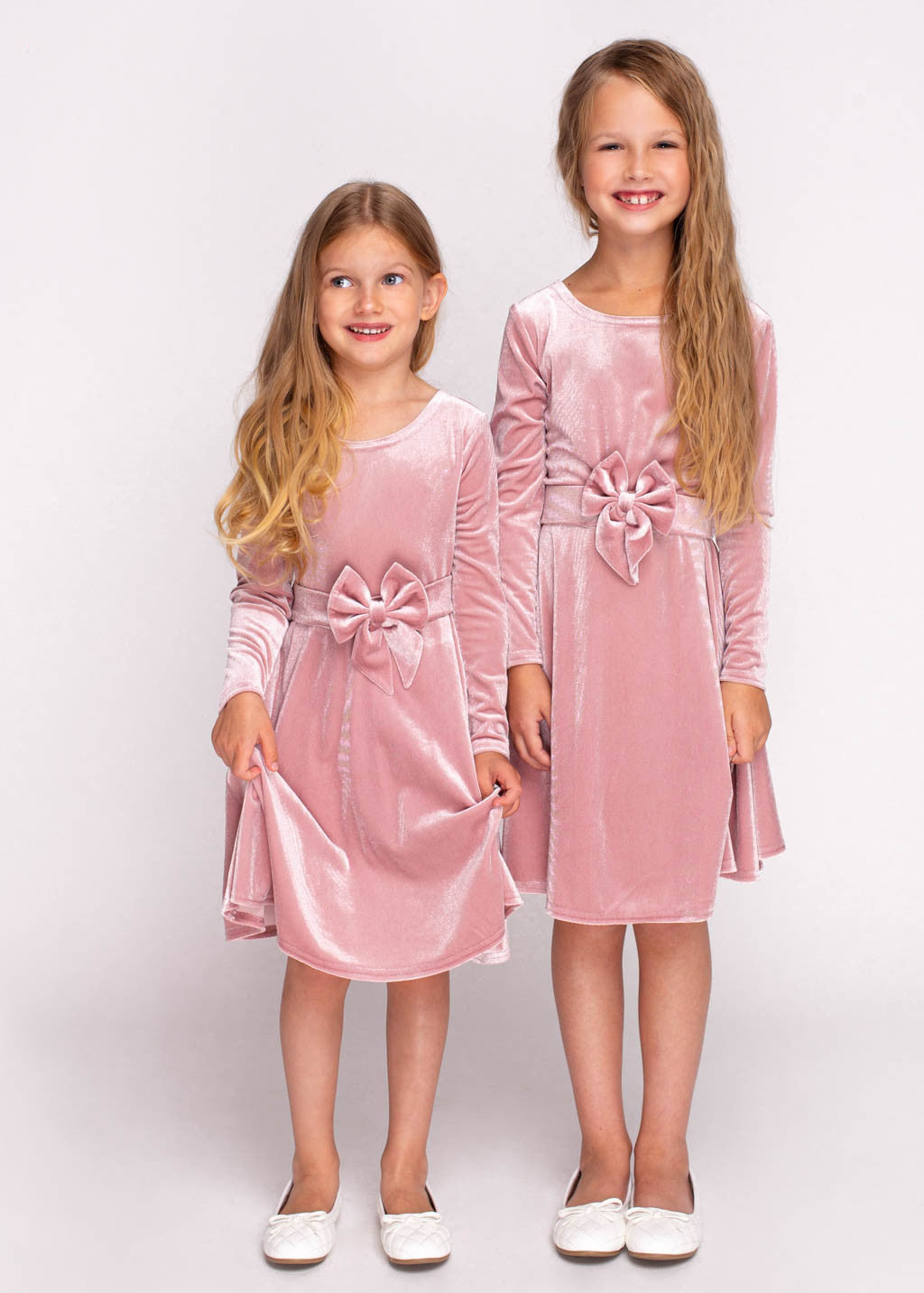 Оксамитова сукня для дівчинки