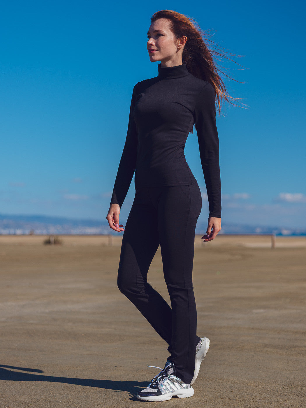 Трикотажний брючний костюм