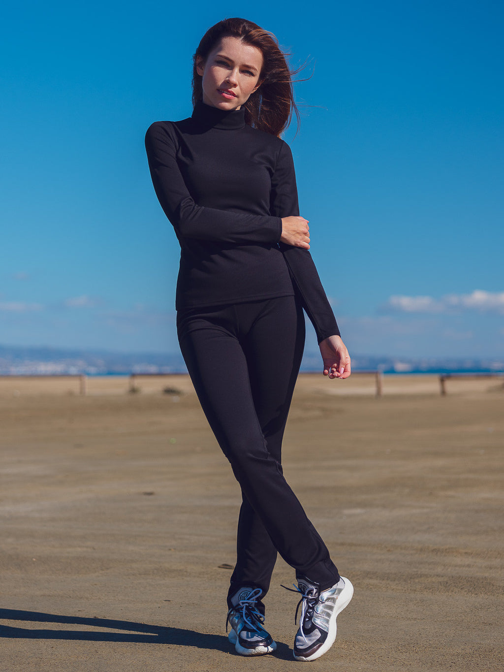 Трикотажний брючний костюм