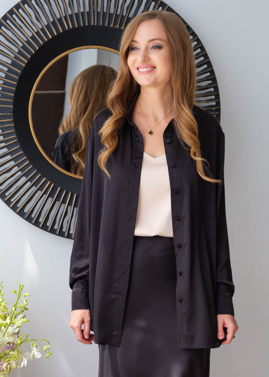 Довга шовкова сорочка