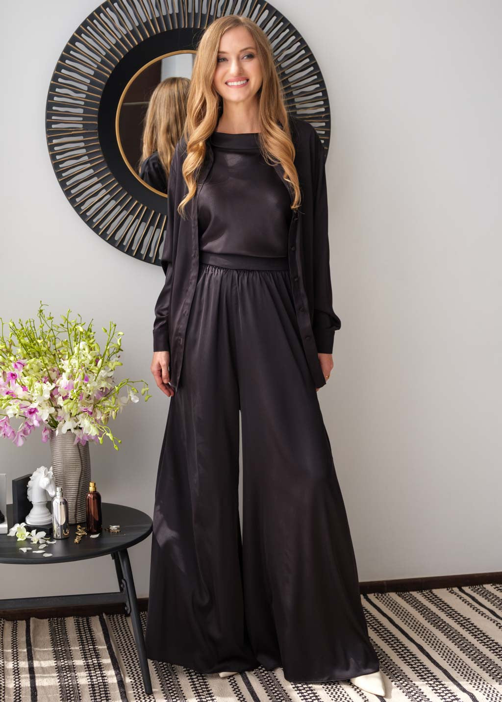 Довга шовкова сорочка