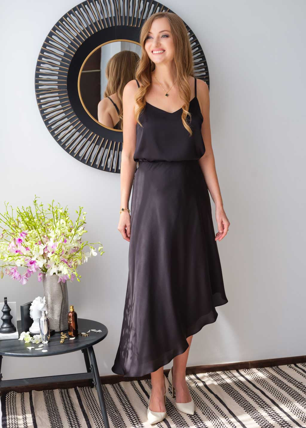 Асиметрична шовкова спідниця