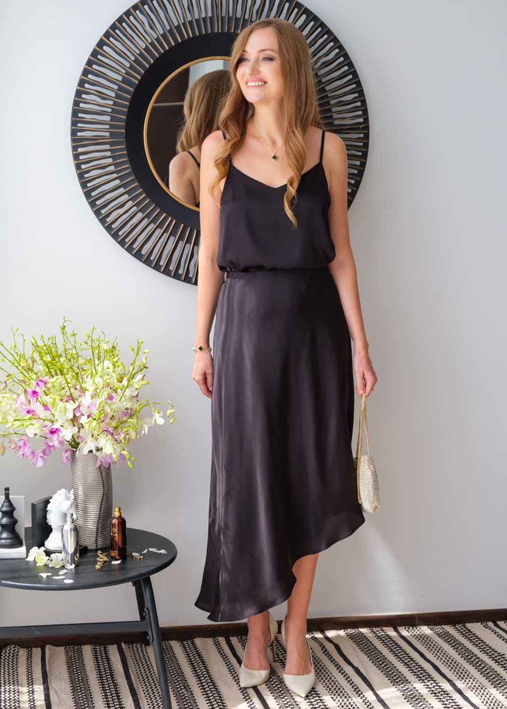 Асиметрична шовкова спідниця