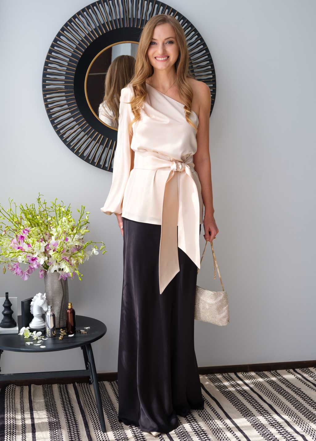 Довга шовкова спідниця