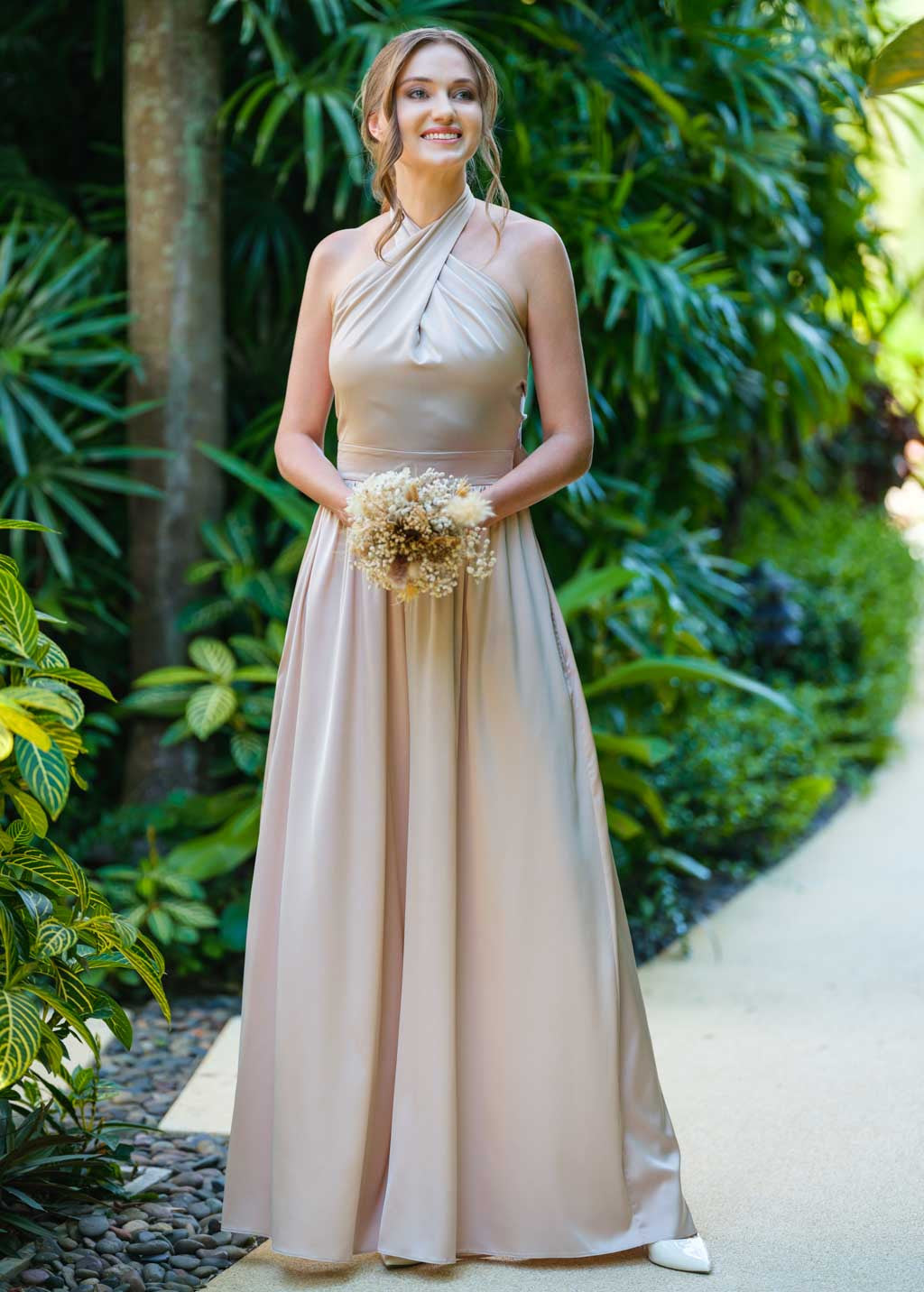 Шовковий комбінезон з відкритою спиною