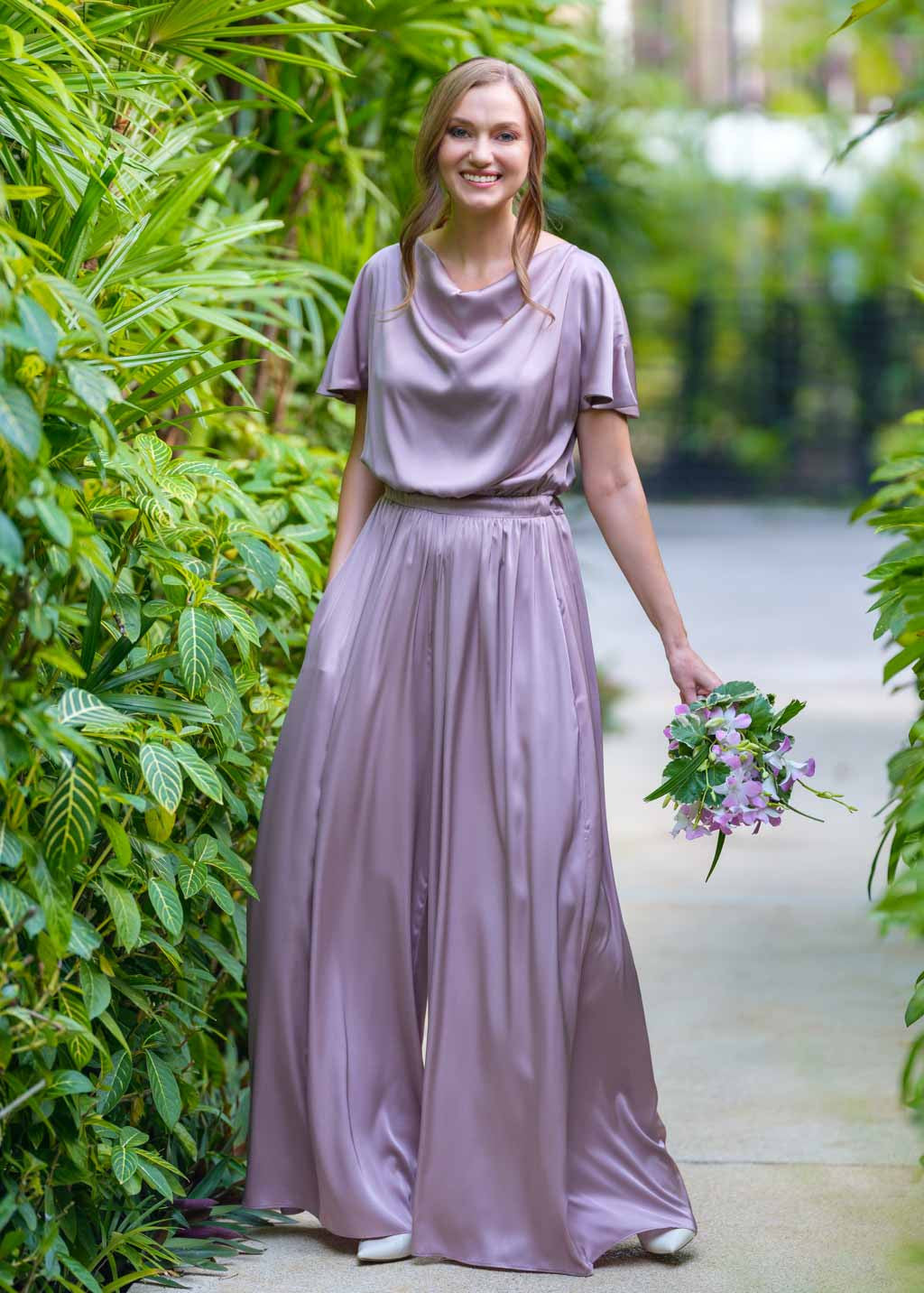 Шовковий комбінезон з кишенями