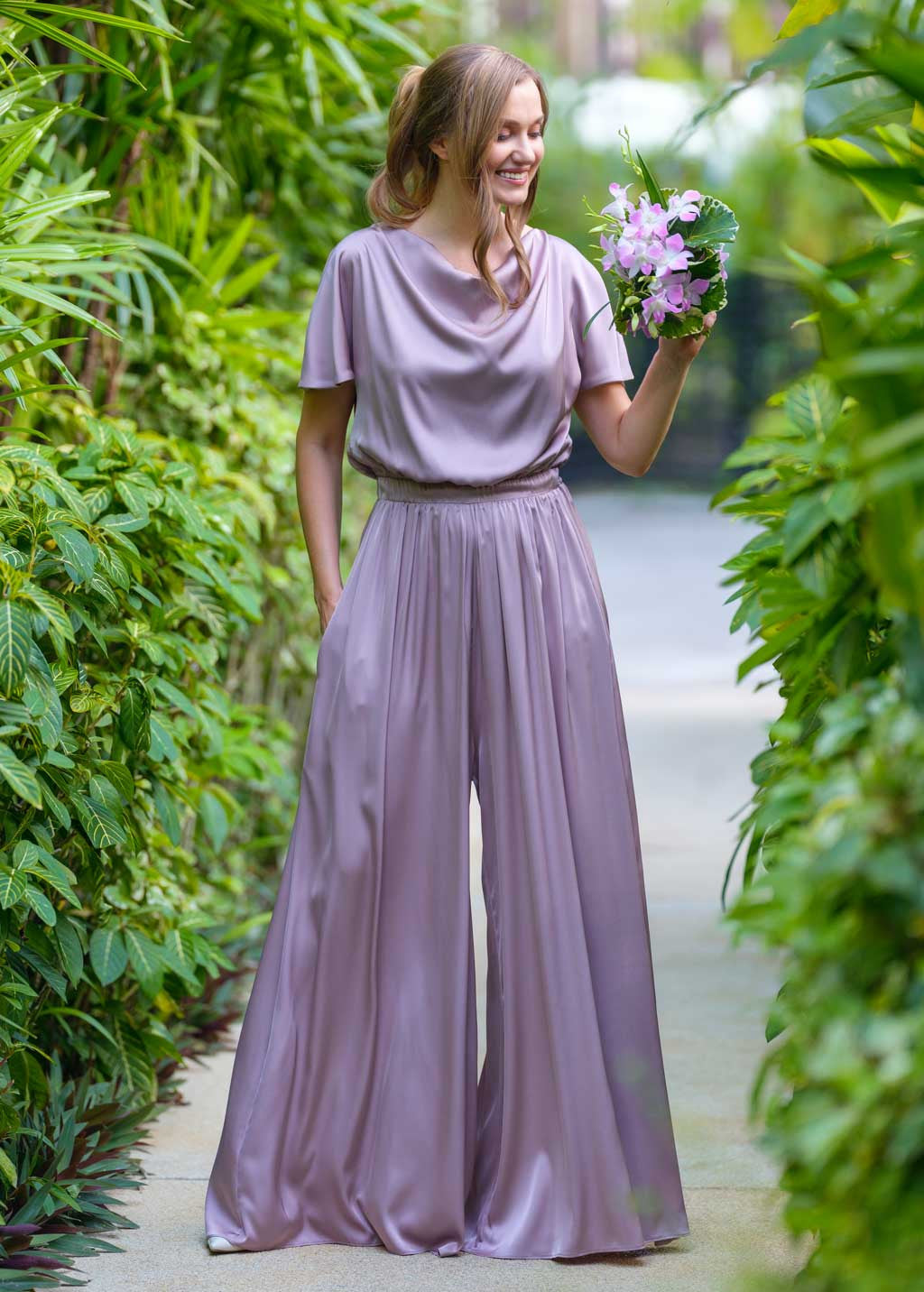 Шовковий комбінезон з кишенями