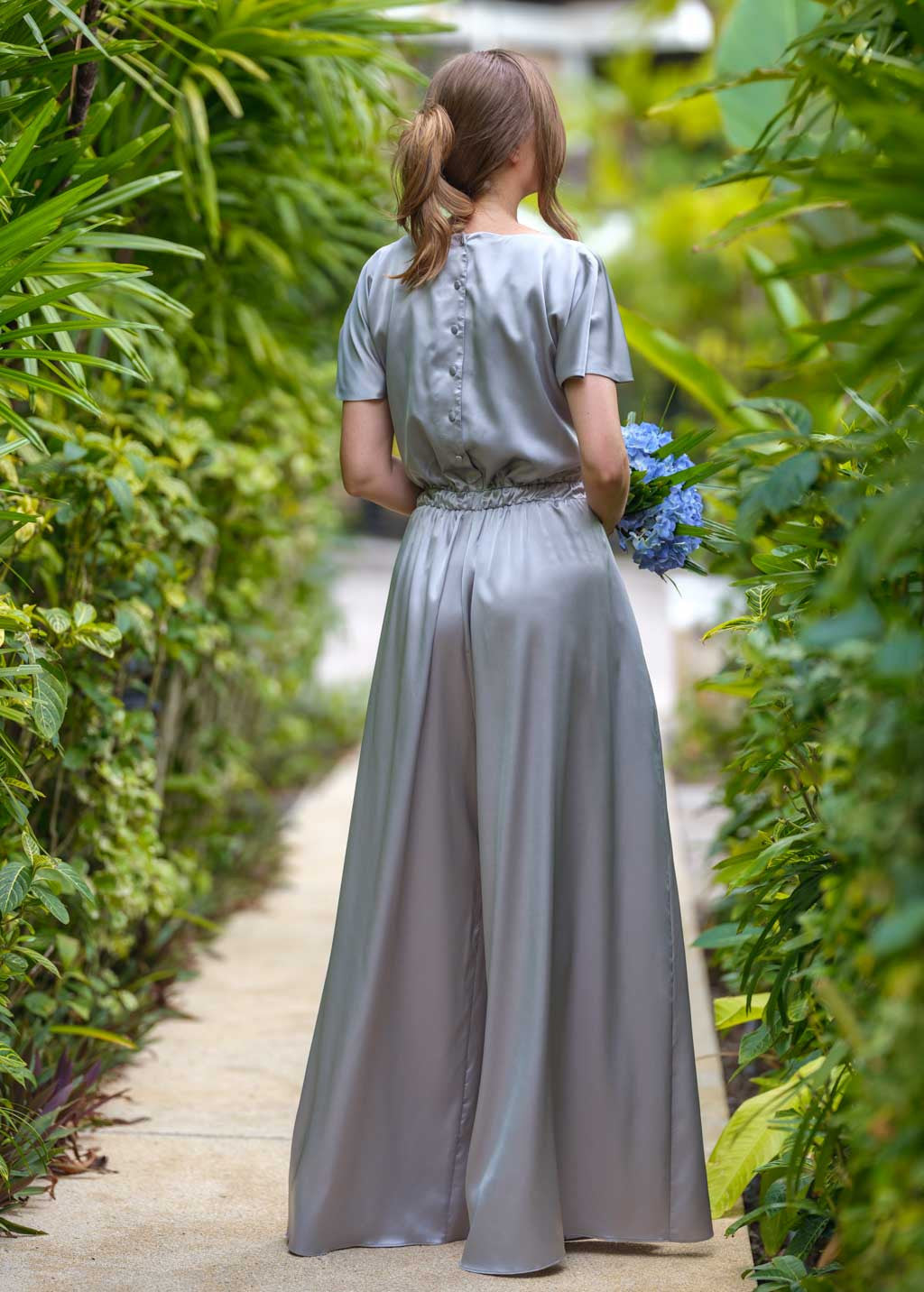 Шовковий комбінезон з кишенями