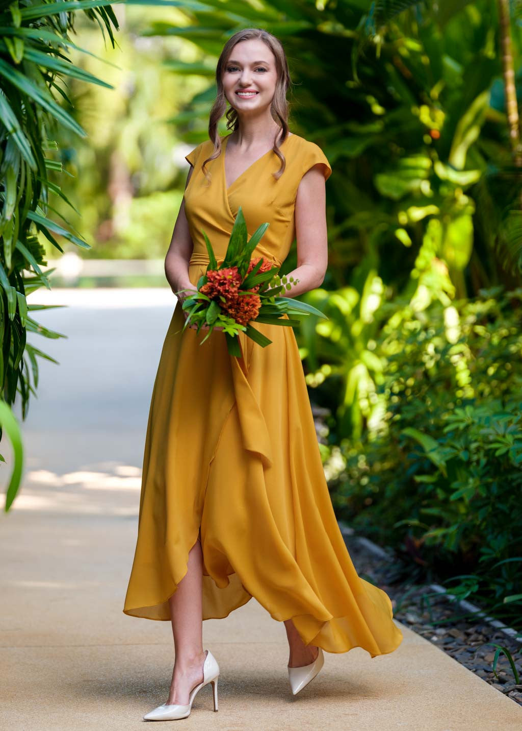 Романтична довга шифонова сукня