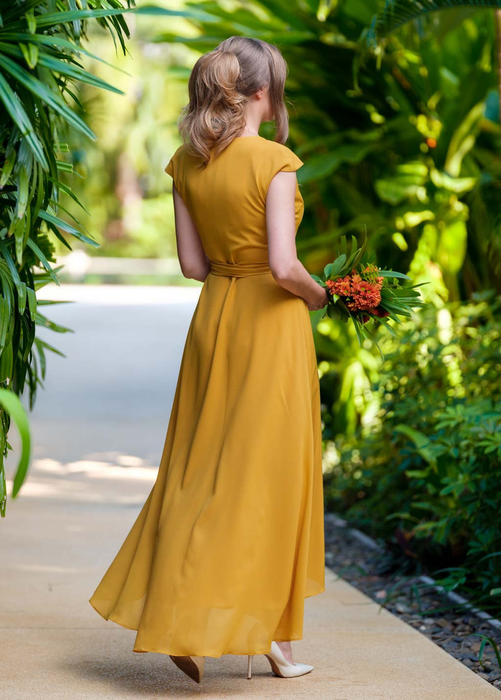 Романтична довга шифонова сукня