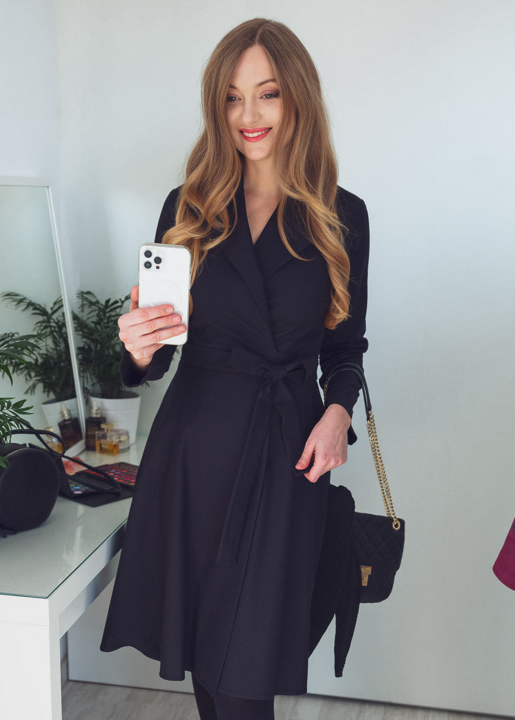 Сукня-пальто на-запах з поясом