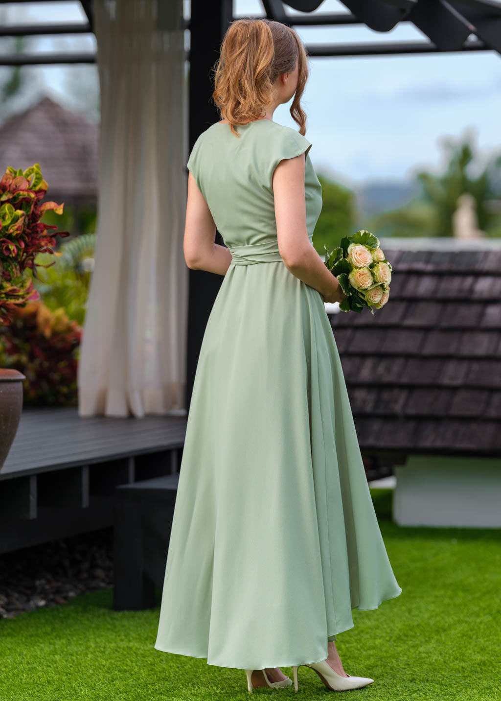 Літня шифонова сукня на запах