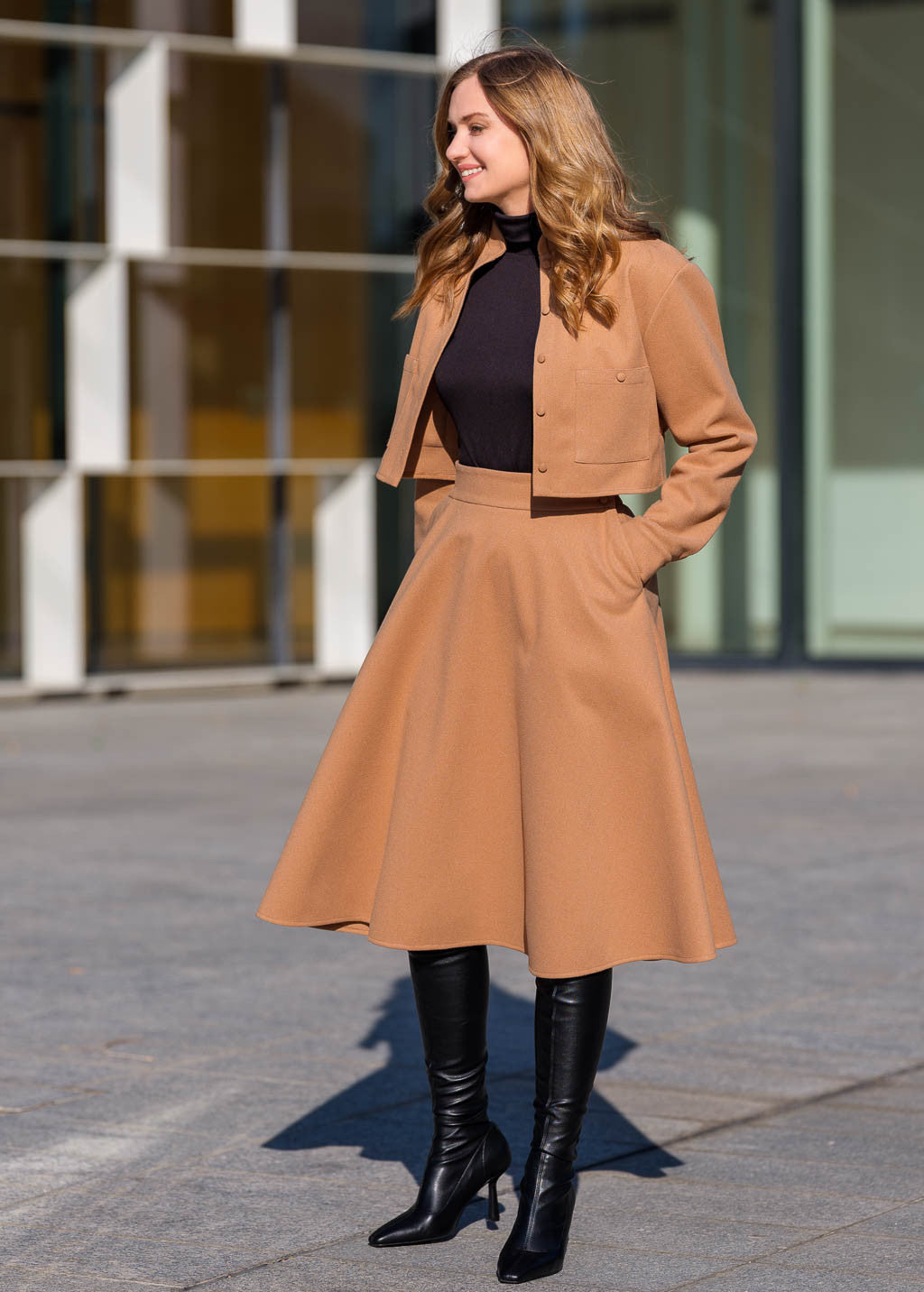 Теплий костюм з жакету та спідниці