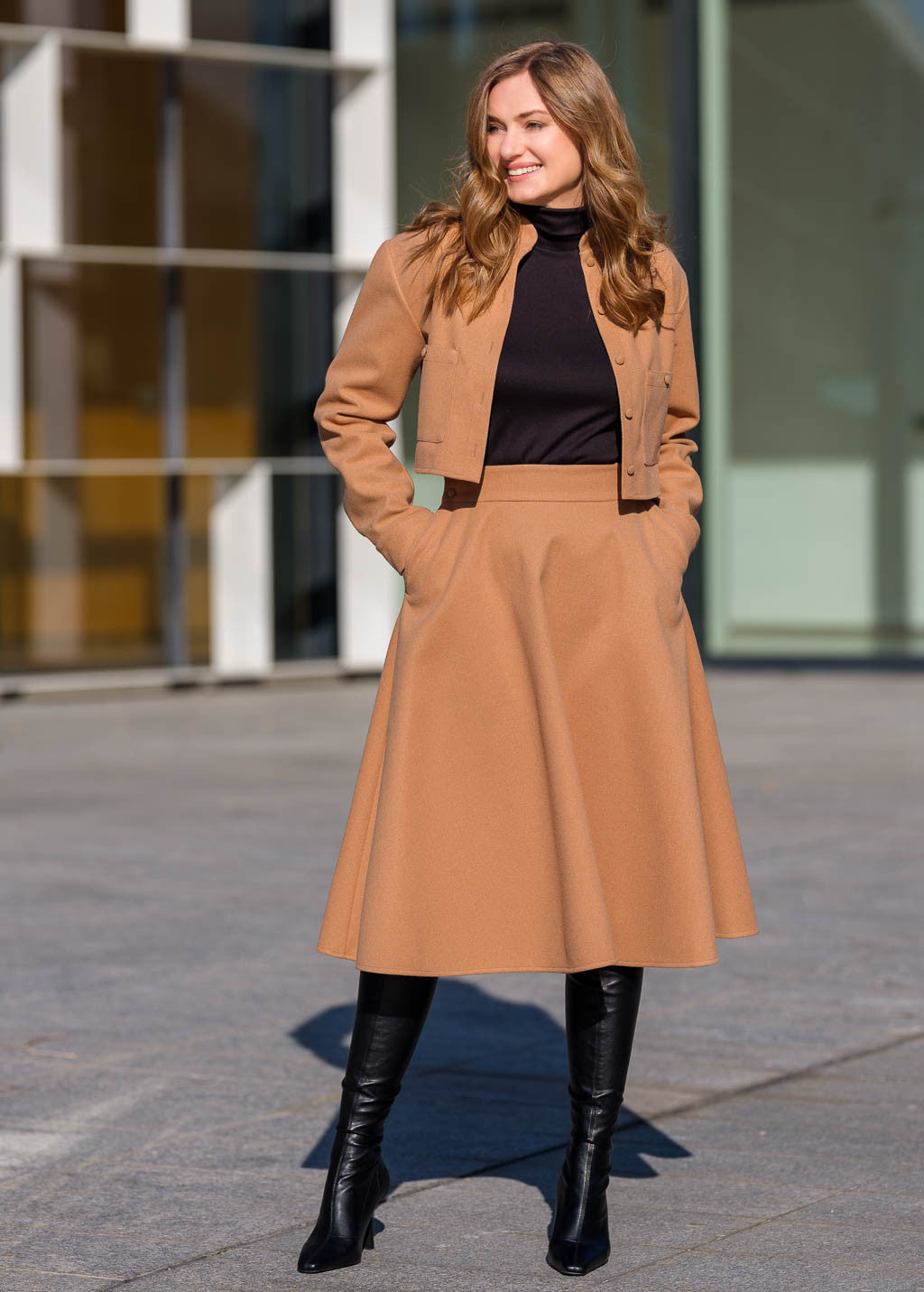 Теплий костюм з жакету та спідниці