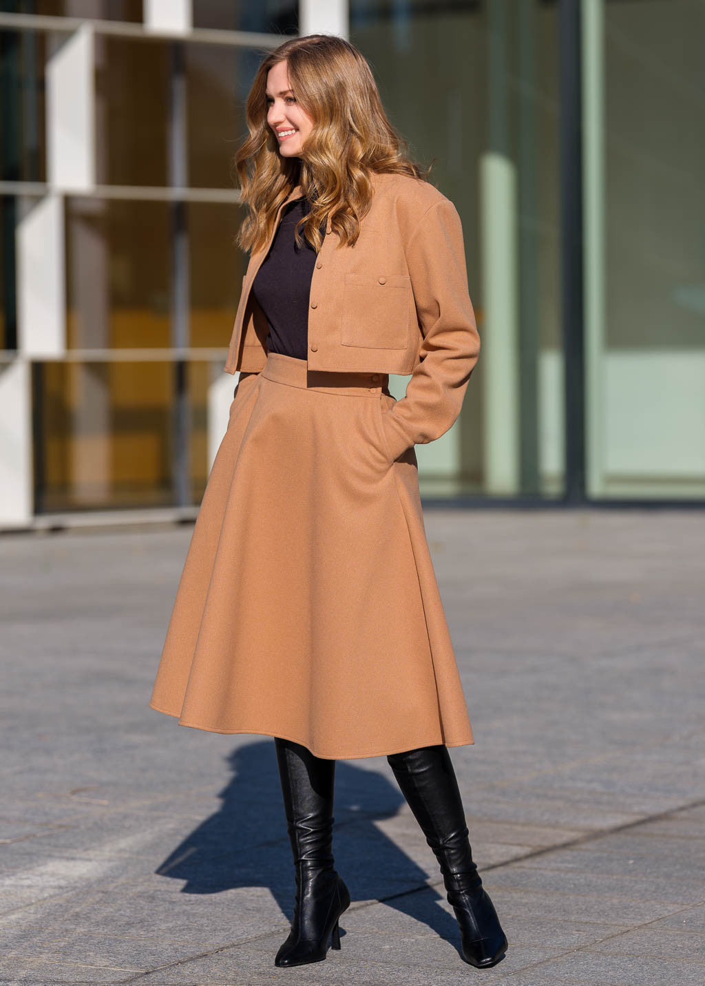 Теплий костюм з жакету та спідниці