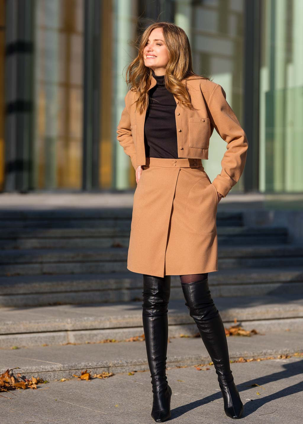 Теплий костюм з жакету та спідниці