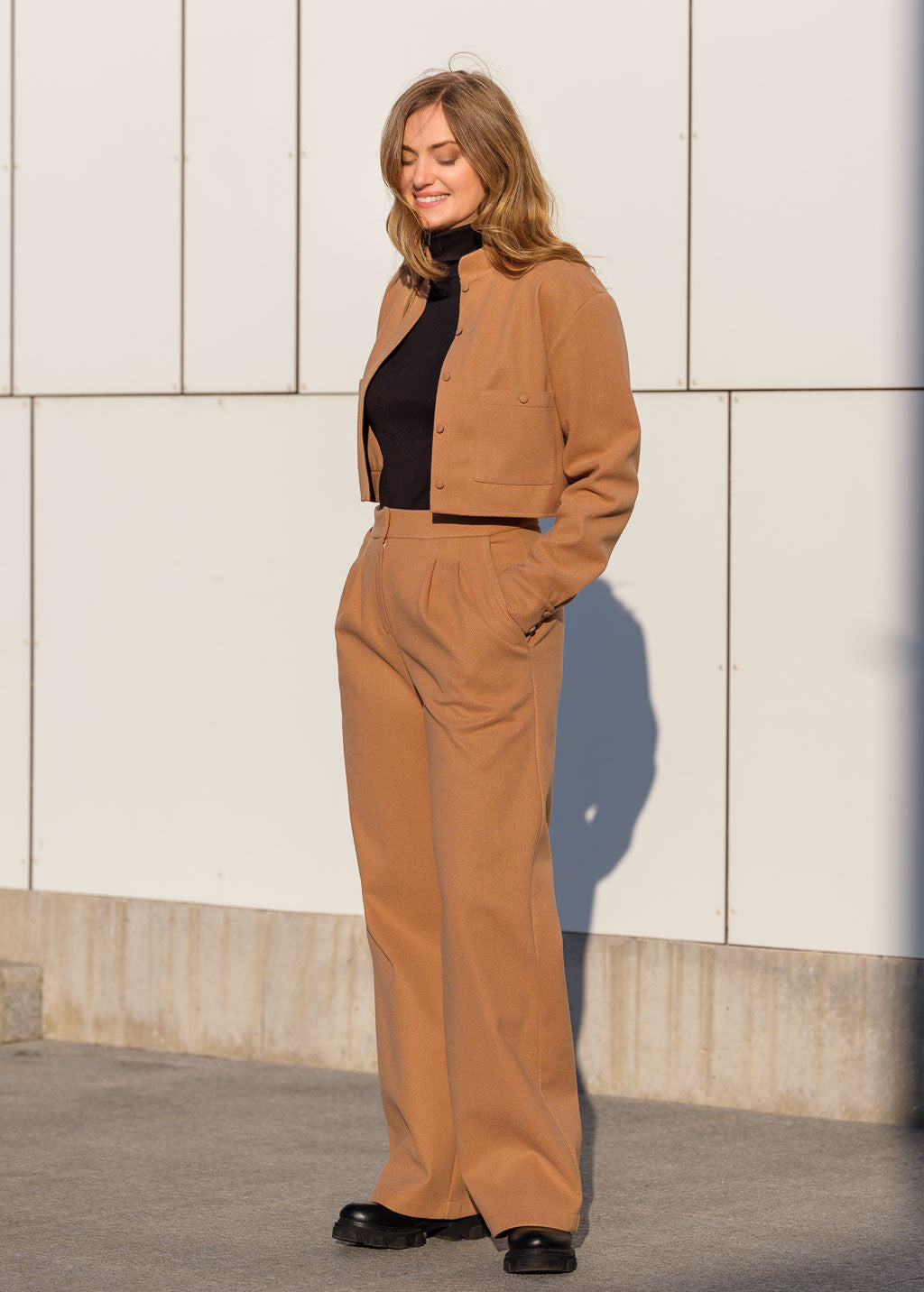 Теплий костюм з жакету та брюк